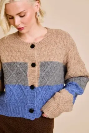 CABLE MULTI COLOR CROPPED SWEATER CARDIGAN