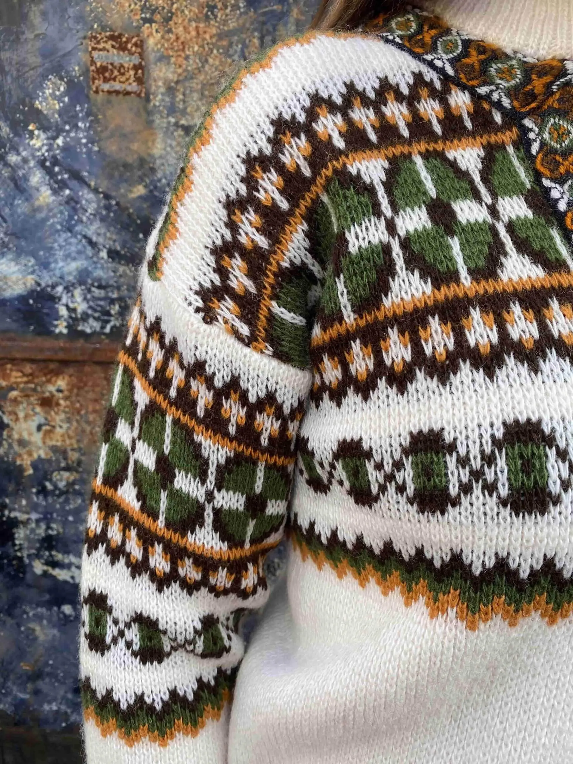 Elegant 1970s Cream Norwegian Cardigan