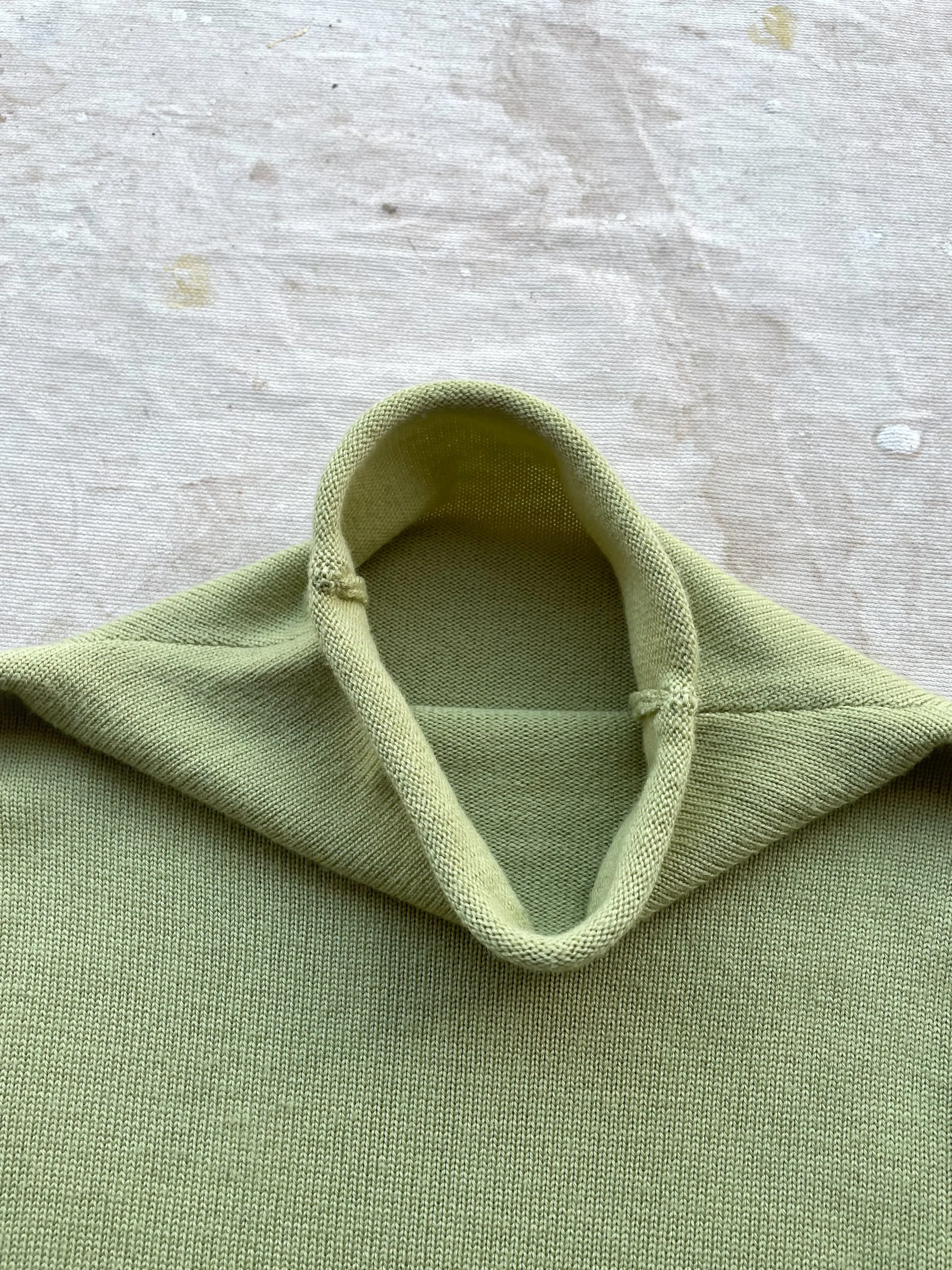 ROLLNECK SWEATER—PASTEL GREEN [S]