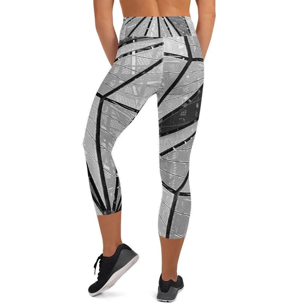 Vertigo High Waist Capri